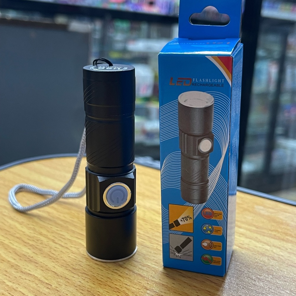 USB LED RECHARGEABLE FLASH LIGHT